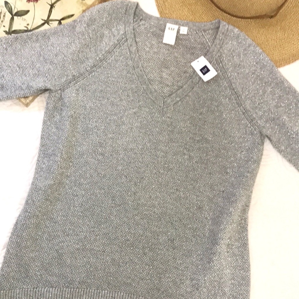 NWT Gap Waffle Knit V Neck Sweater Metallic Grey Small